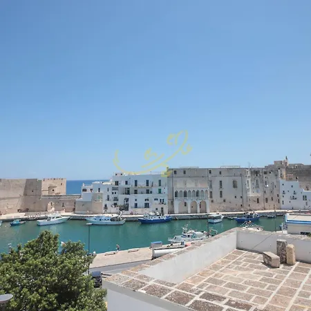 Td Palazzo Maris Townhouse With Sea View Apartment Monopoli Exterior photo