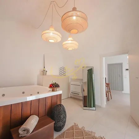 Td Palazzo Maris Townhouse With Sea View Apartment Monopoli Exterior photo