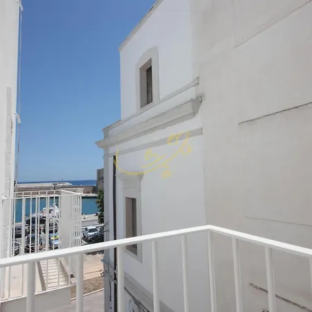 Td Palazzo Maris Townhouse With Sea View Apartment Monopoli Exterior photo