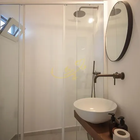 Td Palazzo Maris Townhouse With Sea View Apartment Monopoli Exterior photo